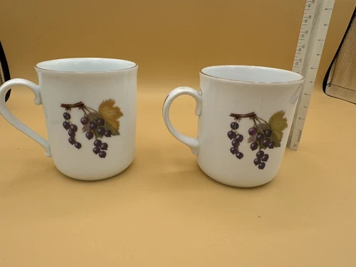 Vintage Royal Worcester Porcelain England "Evesham Gold" Set/2 Pch/Blckb. Mugs 