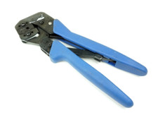 Tyco Hand Crimper Frame with AMP 220189-1 Die Comm BNC