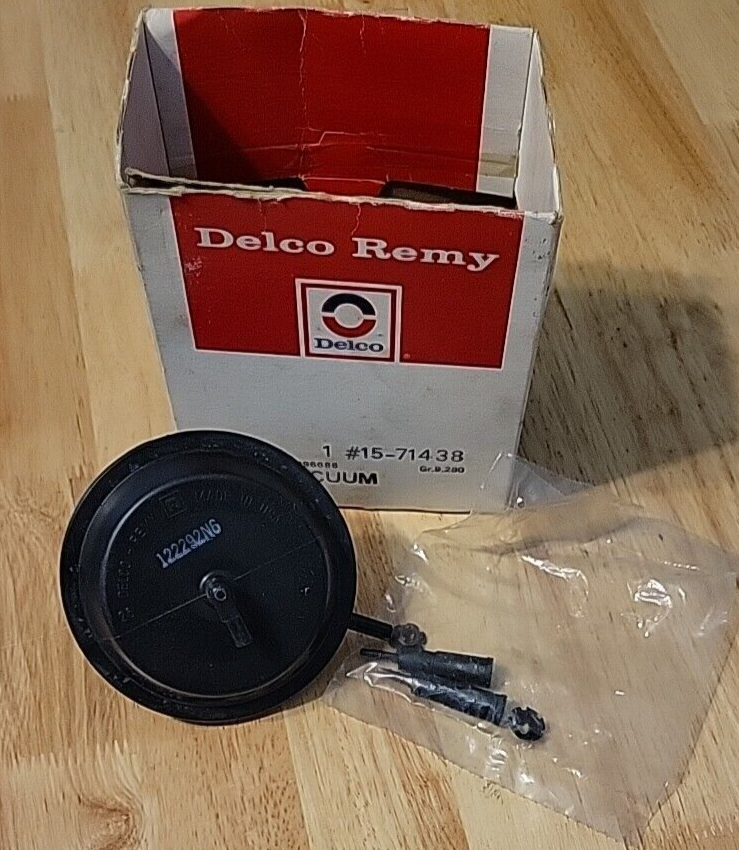 GM Cars Vacuum Pod & Actuator On Heater Box For A/C Door AC Delco 15