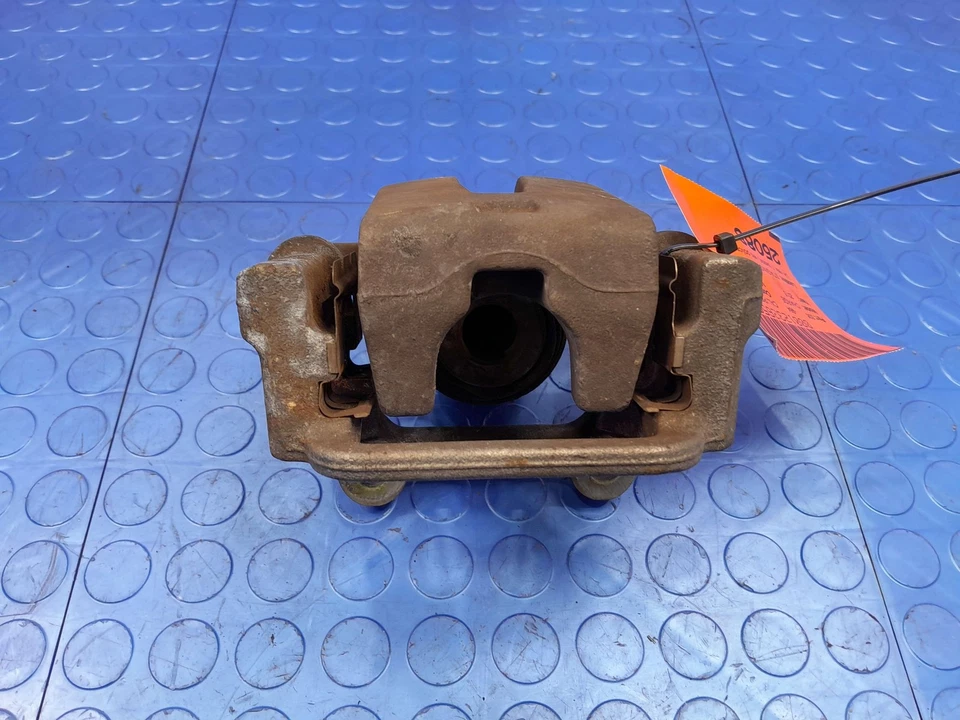 Оригинальный левый суппорт заднего тормоза в сборе со стороны водителя для Dodge Charger R/T 06–23 годов выпуска - Изображение 4 из 4