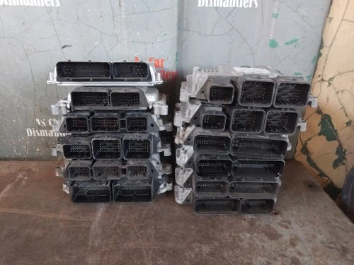 12 Assorted Bosch Random ECU's Joblot Bulk Buy - GG #E8