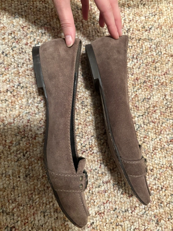 Sapatilhas de balé Fendi cinza camurça com corrente robusta tamanho 37 feitas na Itália designer - Imagem 2 de 4