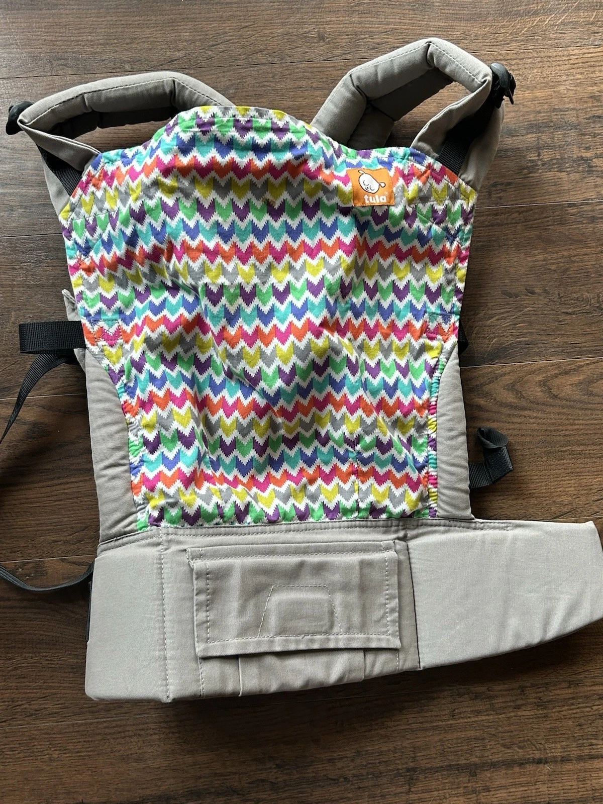 Tula Infant Buckle Carrier Zig Zag Print With Hood