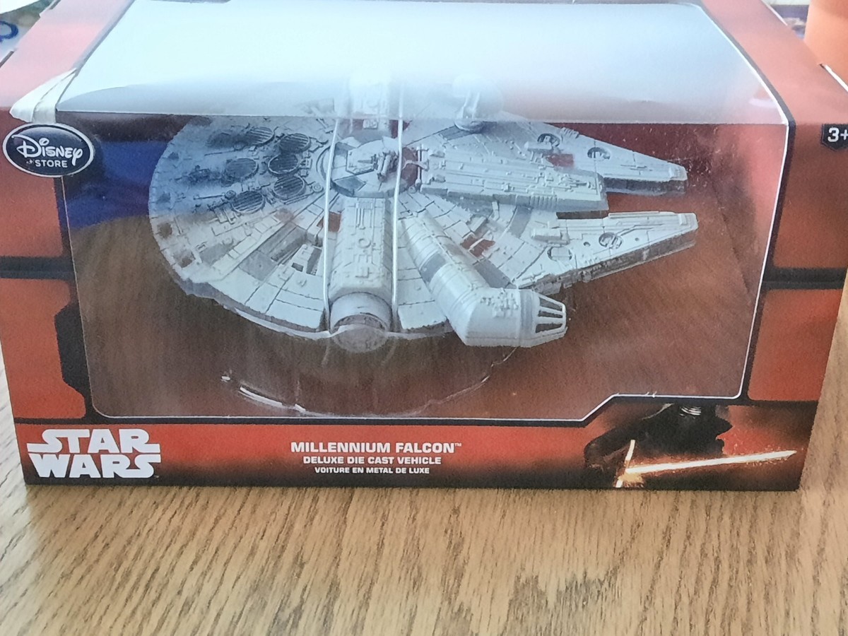 Disney Store Star Wars Millennium Falcon Limited Deluxe Diecast