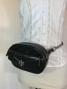 tory burch belt bag black