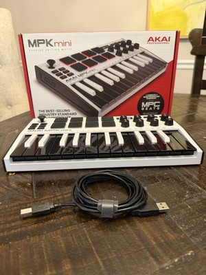 Akai Professional MPK Mini MK3 25-Key USB Midi Keyboard Controller White