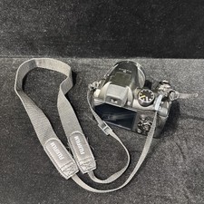 Fujifilm FinePix S4200 14.0MP Digital Camera Black - Tested