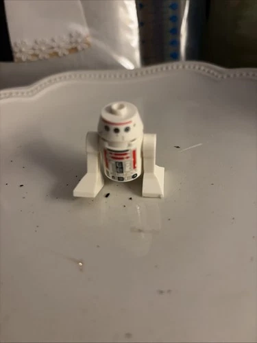 Lego Star Wars R5-D4 Astromech Droid Mini Figure