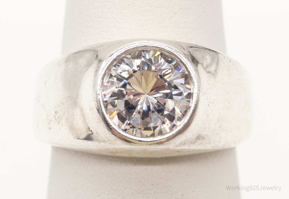 Vintage Celini Cubic Zirconia Sterling Silver Ring - Size 5 Vintage Celini Cubic Zirconia Sterling Silver Ring - Size 5