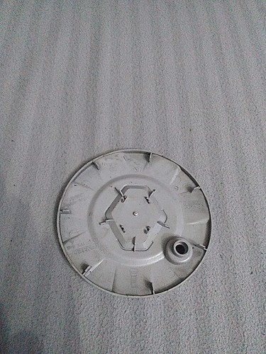 1x GENUINE RENAULT CLIO MK3 CANASTA ALLOY CENTRE CAP 8200319245 - Picture 2 of 5