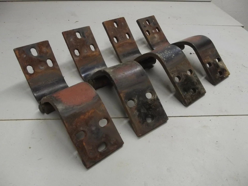 1960 - 1966 CHEVROLET SUBURBAN TRUCK REAR DOOR HINGES chevy carryall 1963 1964 - Image 3 of 4
