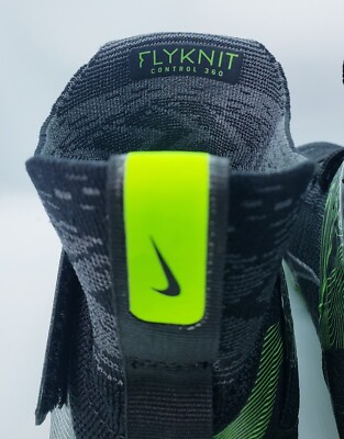 Russell Wilson x Nike Alpha Menace Elite 2 Football Cleats sz 10.5