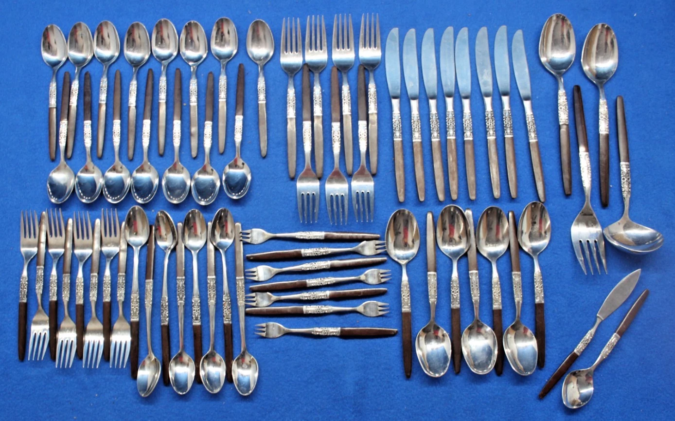 MCM 66PC Oneida Northland NAPA VALLEY Stainless Wood Hdl Flatware Set w/Serving