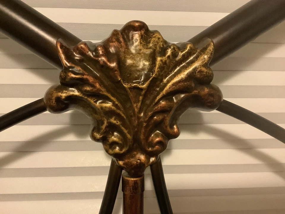 Marco de cama de hierro. California King Foto 3 de 4