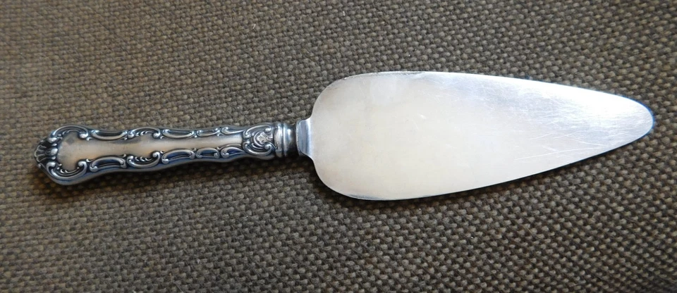 Servidor de pastel Gorham Sterling Handle ESTRASBURGO - Ligero daño en el borde Foto 3 de 4