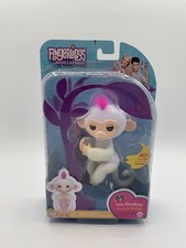 New Fingerlings Baby Monkey Sophie White Pink Hair Interactive Toy