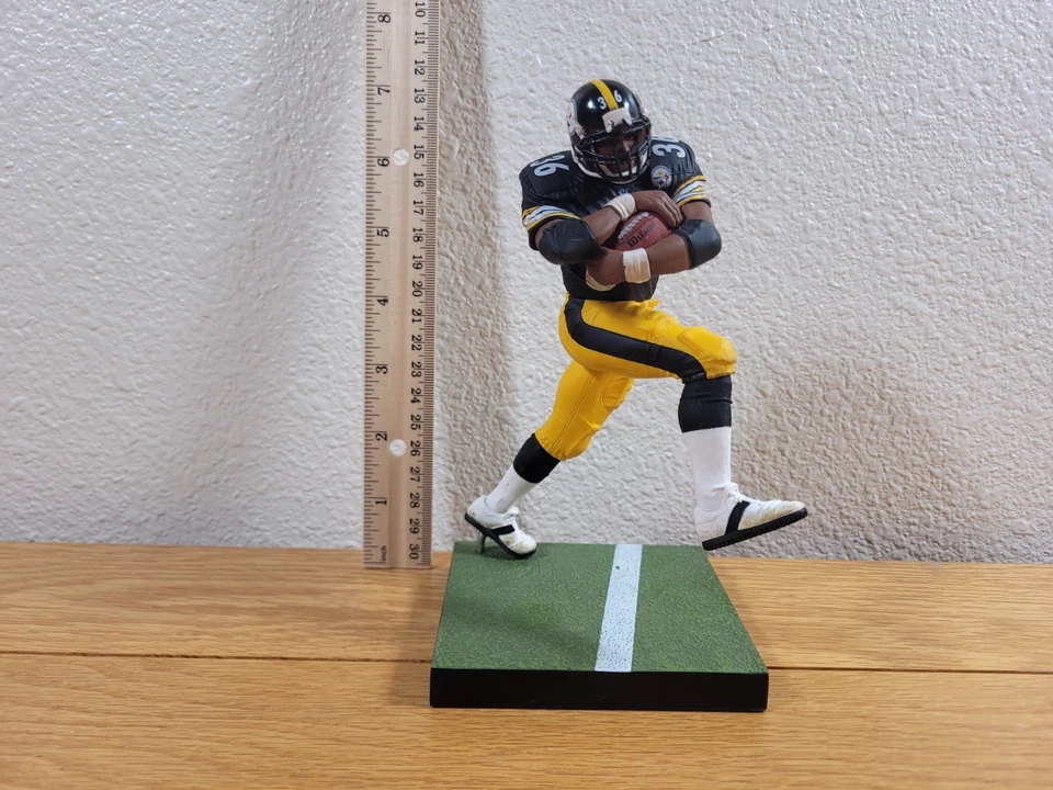 Boneco de ação Jerome Bettis McFarlane Pittsburgh Steelers ouro preto NFL 2010 - Imagem 2 de 4