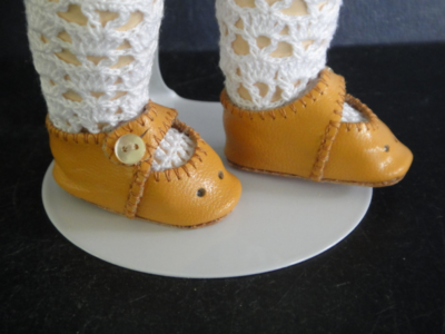Jolies Chaussures En Cuir Pour Poupée Ancienne - Occasion