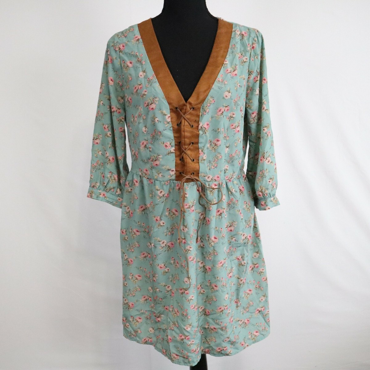 rue21 green dress Womens Large Casual V-Neck Floral Long Sleeve WEEKDAY
