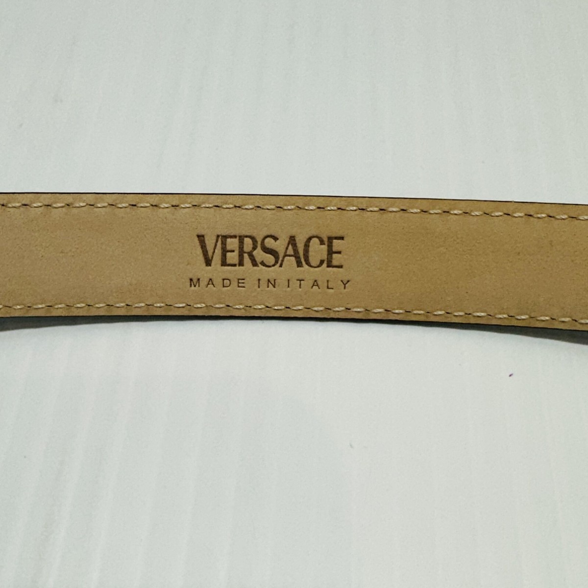 Versace Medusa Heritage Leather Belt Women display picture 1