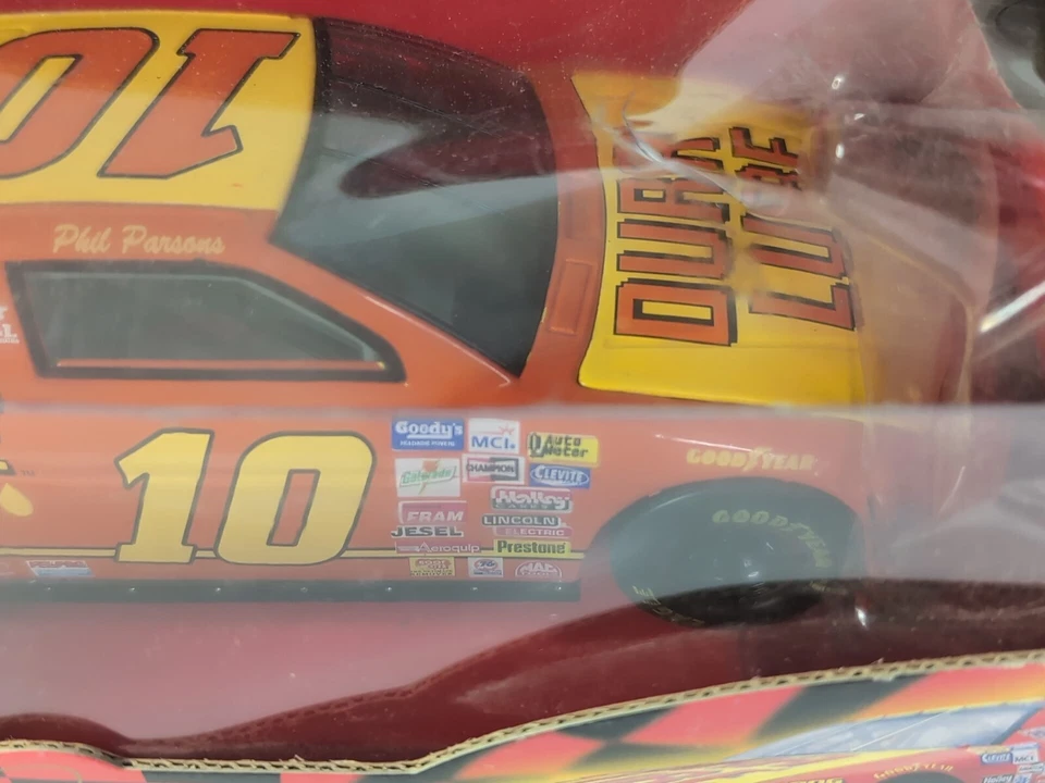 Racing Champions-NASCAR- PHIL PARSONS #10 "DURA LUBE" 1:24 Signature Series-1998 - Imagem 2 de 4