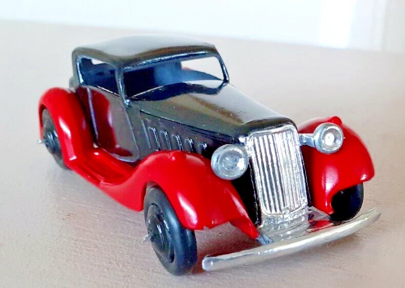 1:43 Dinky 36c Humber Vogue 1940's Code3 Black over Red Beautiful Condition - Image 3 of 4