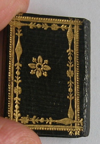 A French Miniature Book "Le Petit Fabuliste Anee 1821" 64 Pages Each 20mmx28mm - 第 11/11 張圖片