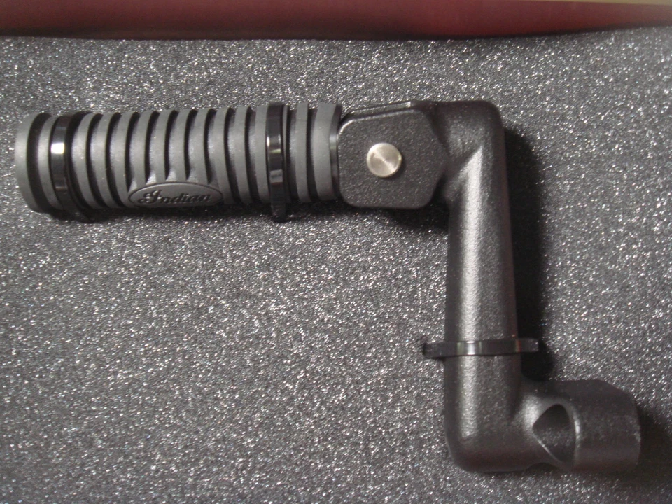 Clavijas de pie de pasajero indio Roadmaster Dark Horse Chieftain 2880667-626 X6 Foto 2 de 4