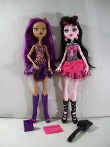 monster high clawdeen x draculaura