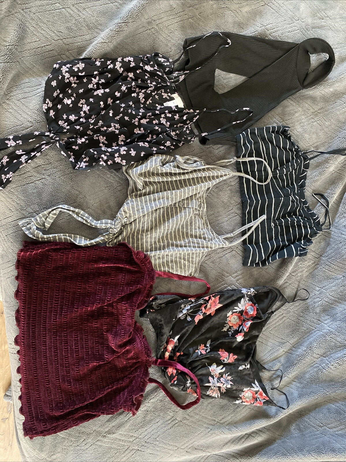 Crop top Tank Tops Bundle Size XS - Medium-image
