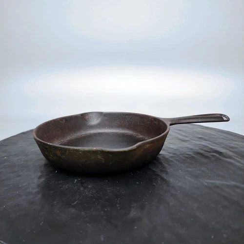 Griswold #3 Large Logo Cast Iron Skillet 709B Smooth Bottom Erie PA Vtg Pan