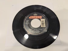 Sammy Kershaw "She Don't Know She's Beautiful / I Buy Her Roses" Vinyl 7" (NM-)