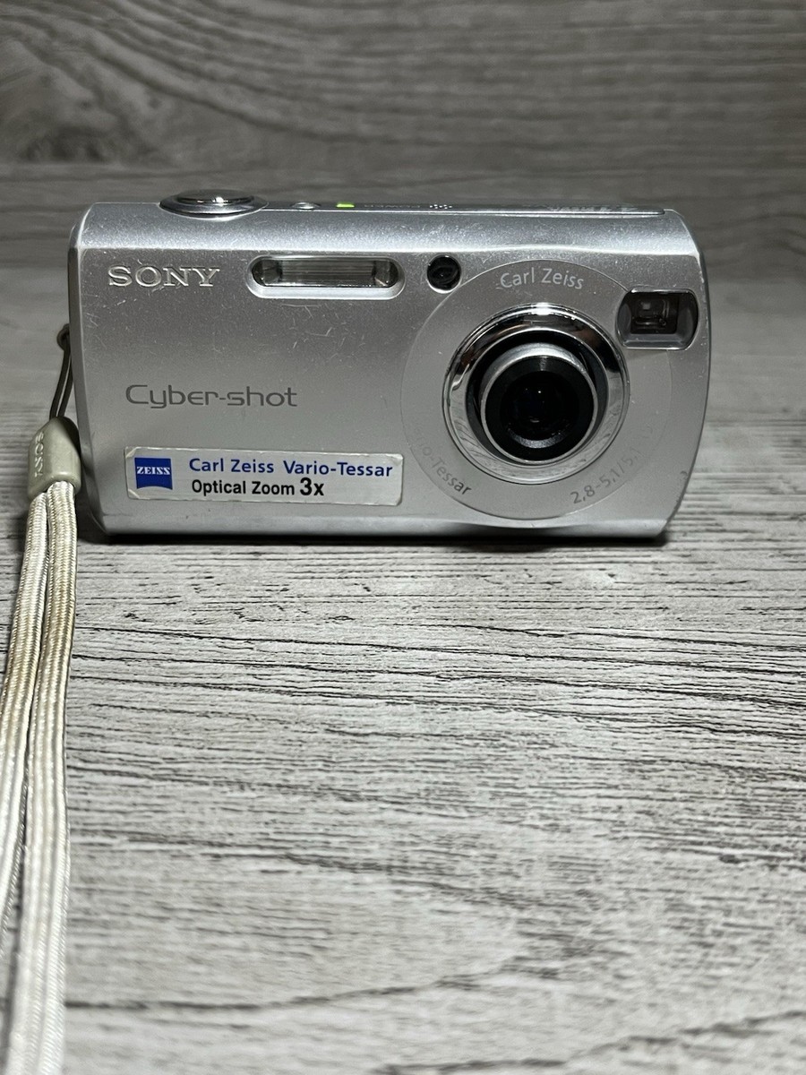 Sony Cyber-shot DSC-S40 4.1 MP Digital Camera Carl Zeiss 3x Zoom