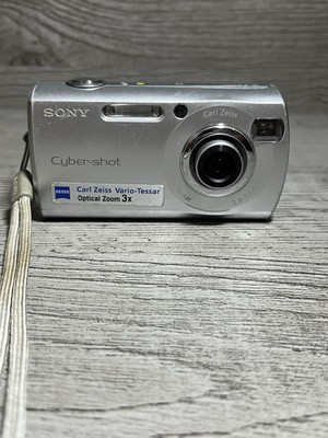 Sony Cyber-shot DSC-S40 4.1 MP Digital Camera Carl Zeiss 3x Zoom