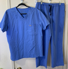 FIGS Mens Scrub Set Leon Top Sz M, Pisco Scrub Pants Sz M/S - Light Blue