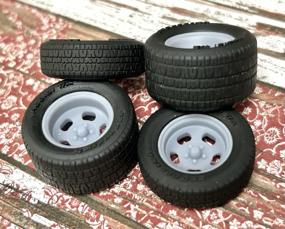 1/24 Scale: 15-inch “Five 5 Slot Mags” Resin Wheels W/ Wide Rear Tires ...
