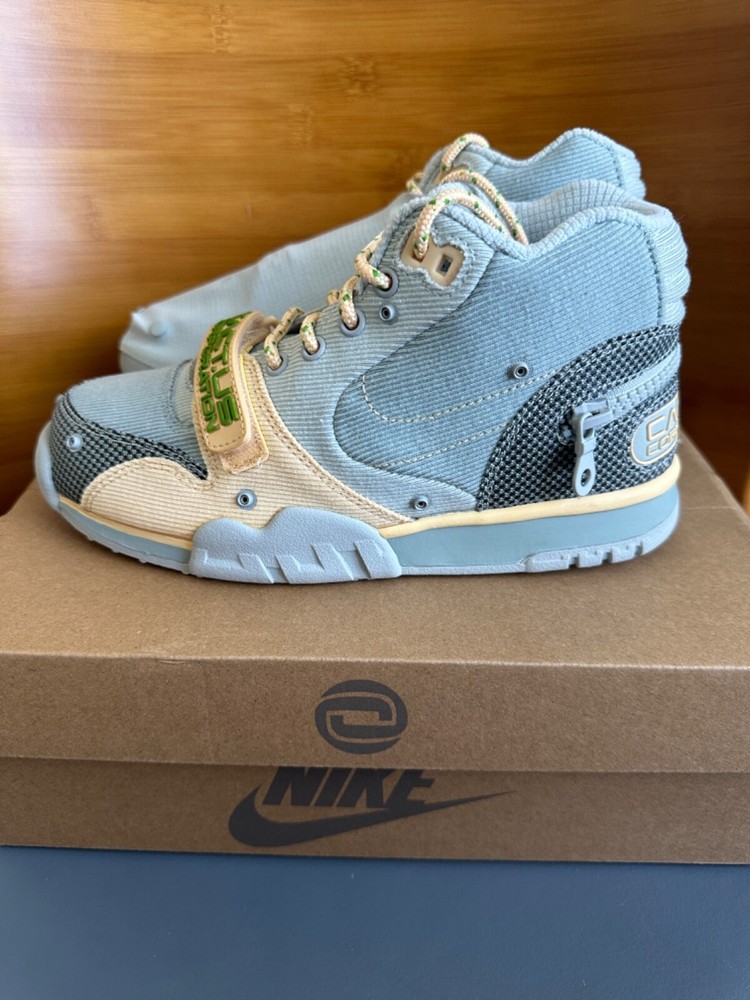 NEW Nike Air Trainer 1 x Travis Scott Size 4