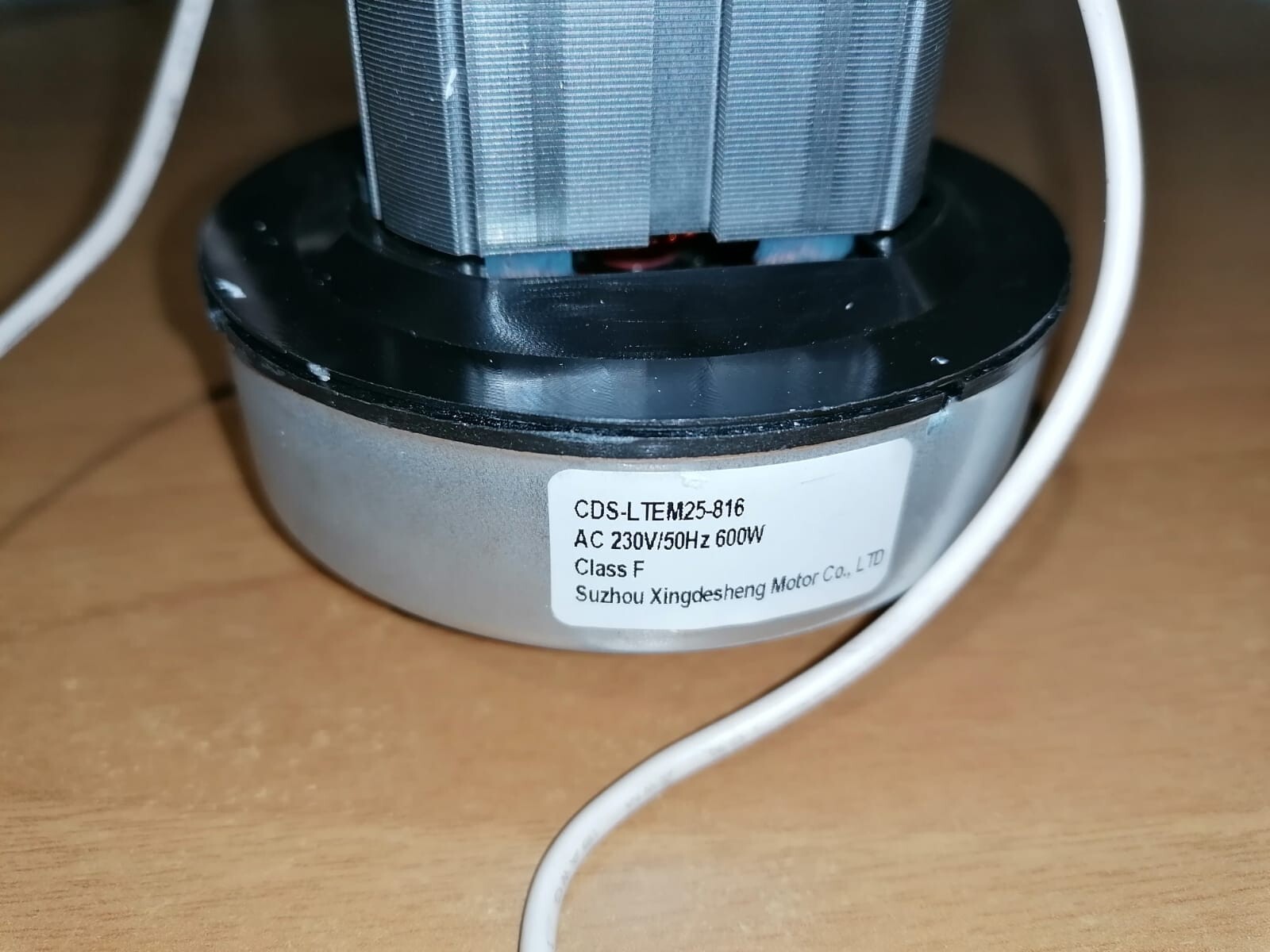 BLACK+DECKER MOTORE DA 600W PER SCOPA ASPIRAPOLVERE CICLONICA BXVMS600E foto 3