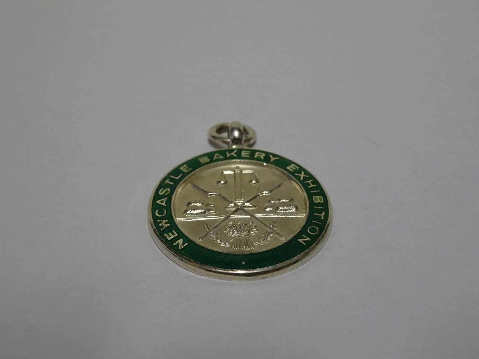 Picture 1 of 5