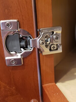 Nuk3y Overlay Soft Close Cabinet Hinge 105 Degree with Screws (50, 1/2'' Overlay)