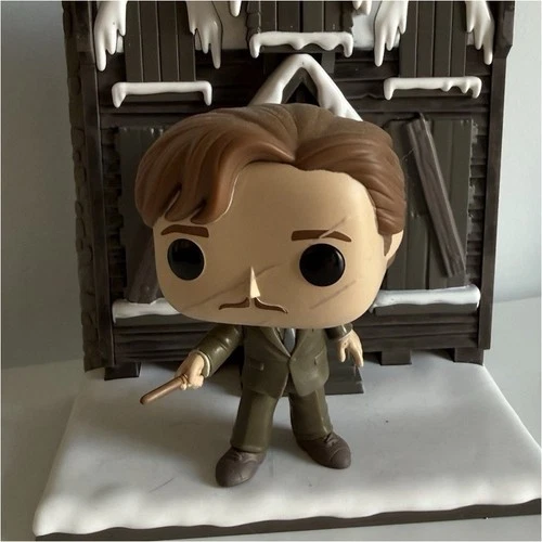 Funko Pop! Deluxe Remus Lupin Harry Potter Vinyl Figure with Snowy House Display