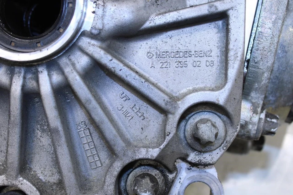 07-17 Mercedes-Benz S550 AWD Front Differential Carrier 2.65 ratio 221-330-14-02 - Image 2 of 4