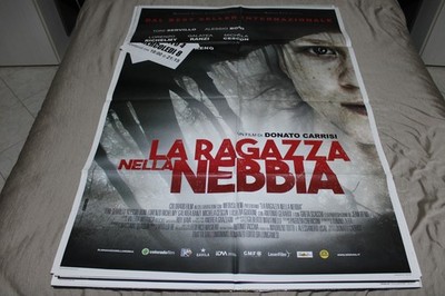 manifesto LA RAGAZZA NELLA NEBBIA (2017) 1^ED  tipo LOCANDINA (ca. 100X140)