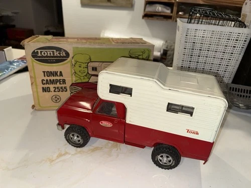 Vintage Original Red Tonka Camper / No. 2555 In Box