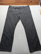 Men s Wrangler Rugged Wear Jeans Straight Leg Work Casual Americana Size 44 x 32