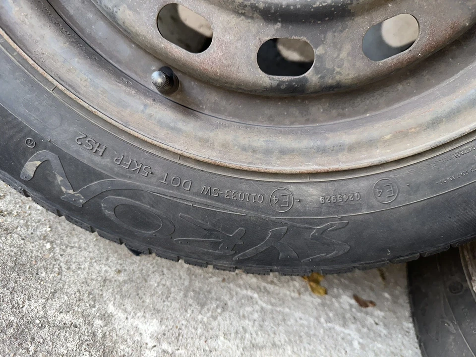 Autoreifen Komplettset 185/65 R15 Winterreifen mit Stahlfelgen 4x - Bild 3 von 4