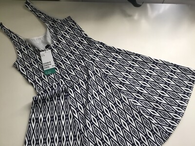 DIVIDED H&M DRESS. Size:6