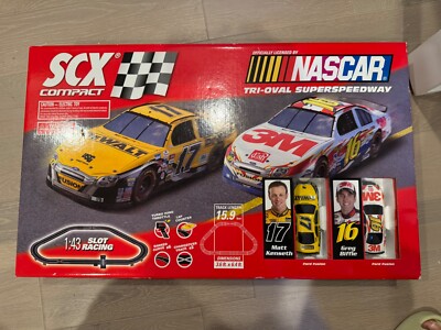 SCX COMPACT NASCAR TRI-OVAL SUPER SPEEDWAY 1:43 SLOT RACING SET ...