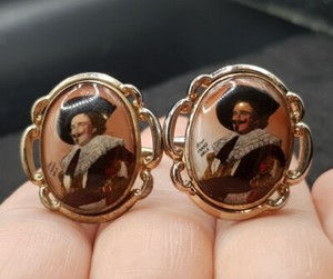 Authentic Pair of Vintage Gold Plated Laughing Cavalier Cufflinks - Free UK P&P