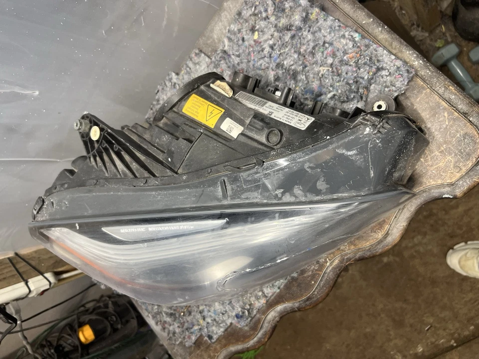 2013 2014 2015 2016 MERCEDES SL400 SL550 SL63 SL65 AMG RIGHT SIDE LED HEADLIGHT - Image 3 of 4